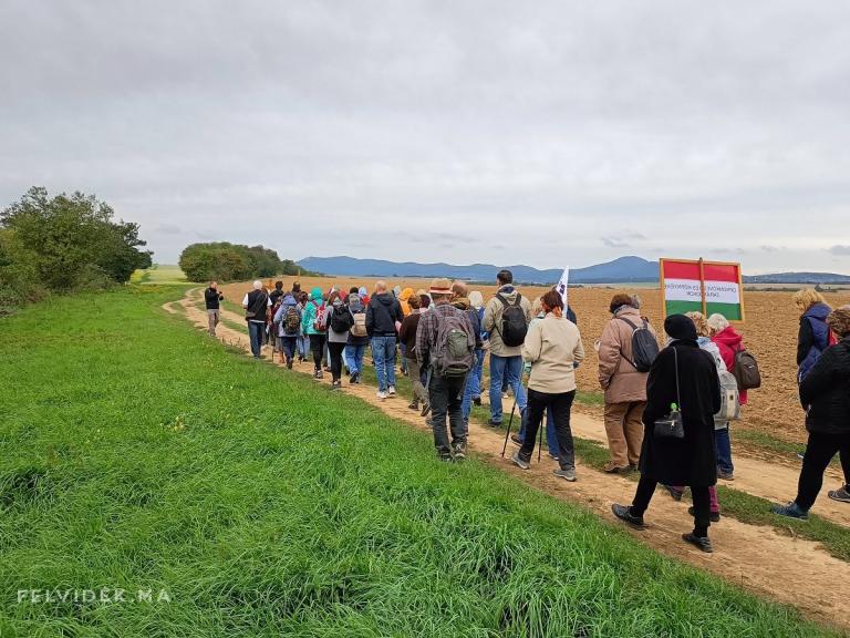 A gyalogos zarándoklatra 25 magyarországi zarándok is érkezett
