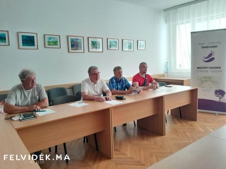 A képen: Hinzellér László, Török András, Elzer Zsolt és Góra Dominik (Fotó. Berényi Kornélia/Felvidék.ma)