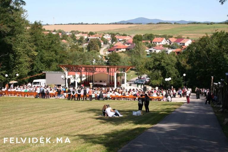 Az alsóbodoki Esterházy-zarándokközpont, ünnepség 2020-ban (Fotó: Felvidék.ma)