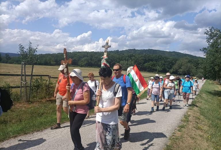 A gyalogos zarándoklat lelki élményt nyújt (Fotó: Via Mariae p.t.)
